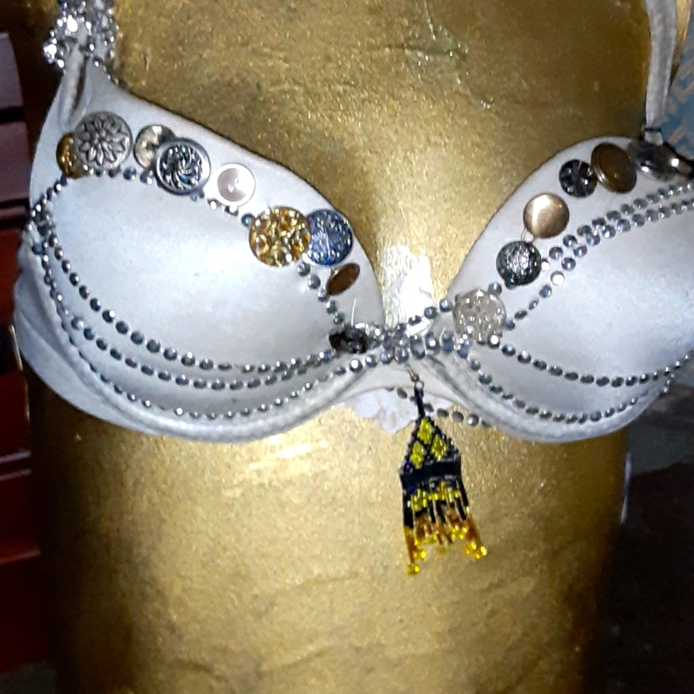 Belly dance braw